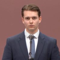 Übersetzer von deutsch auf kroatisch  | Suche Assistentin