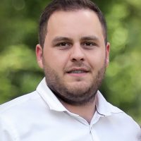 Expert in Foto-Video bearbeitung und Grafik design. | Assistant Services
