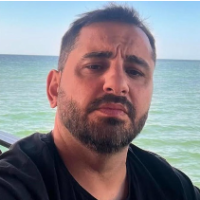 chat moderator | Geo Arbitrage