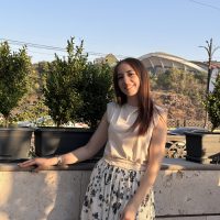 Ich kann als Datenerfasserin oder Lehrerin arbeiten. | Kundenservice Outsourcing