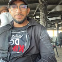 Egal was | Personal aus dem Ausland