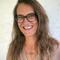 Kundenkommunikation- Betreuung, schriftlich, Betreuung einer Gruppe, virtuelle Assistenz, organisatorisch, einfache Büroarbeiten, | Assistentin gesucht