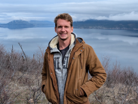 Versatil einsetzbarer Wirtschaftsinformatiker, Cloud Migration, Netzwerke, AI, Sprachen